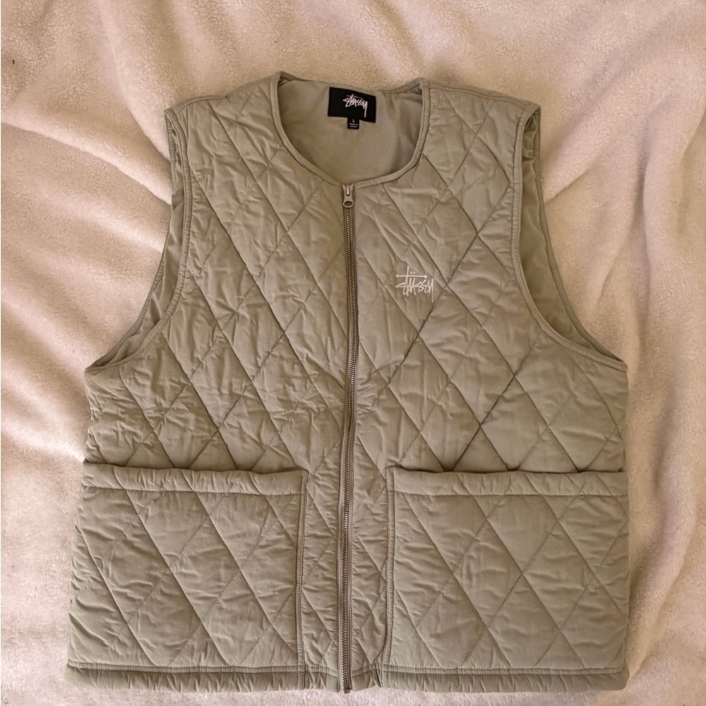 Stussy Quilted Sleeveless Vest in Sage Green